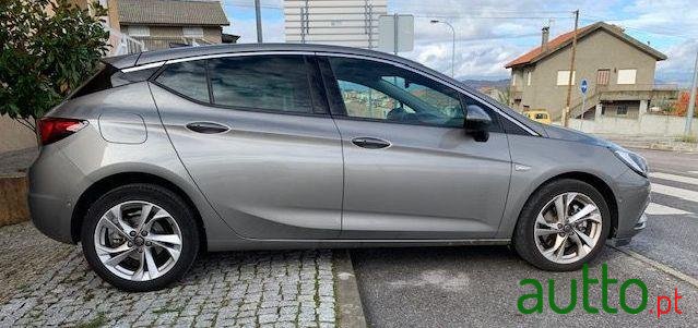 2016' Opel Astra photo #4