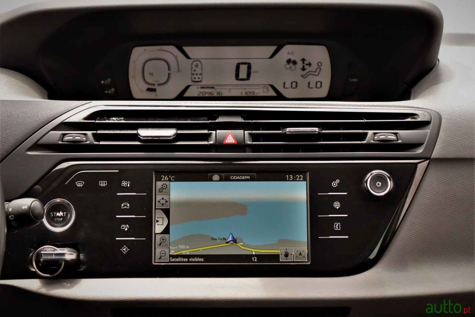 2014' Citroen C4 Grand Picasso photo #6