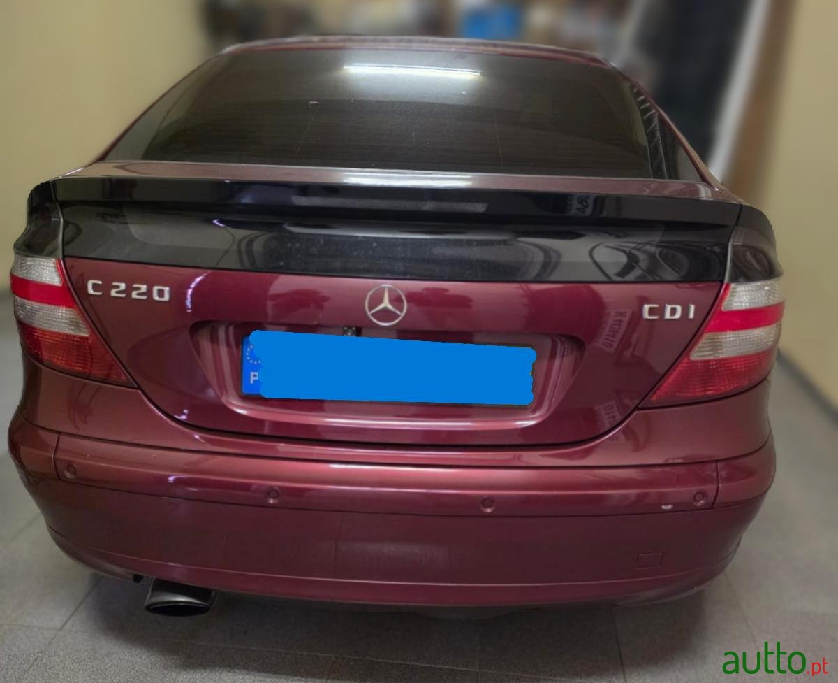 2005' Mercedes-Benz CL 220 photo #1