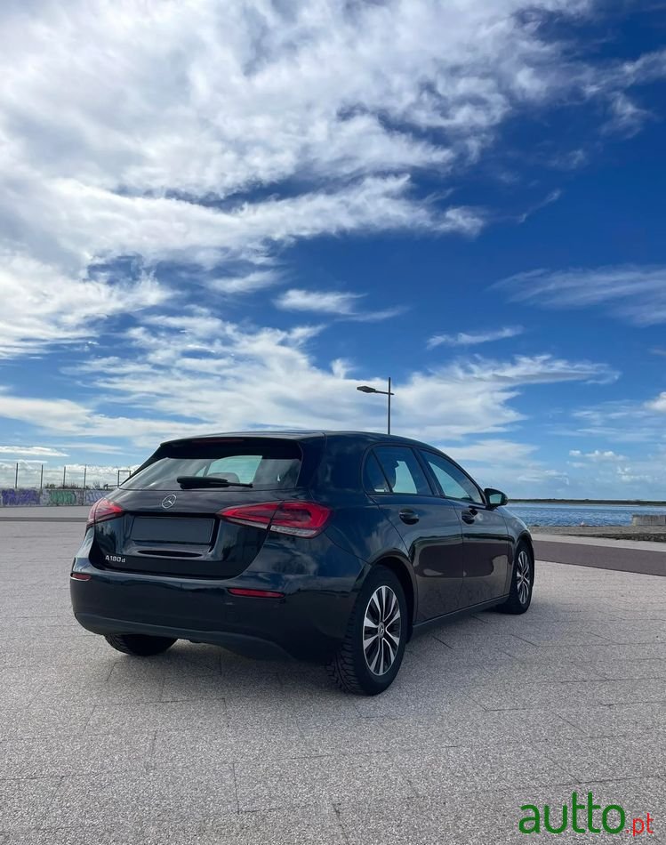 2020' Mercedes-Benz A 180 photo #3