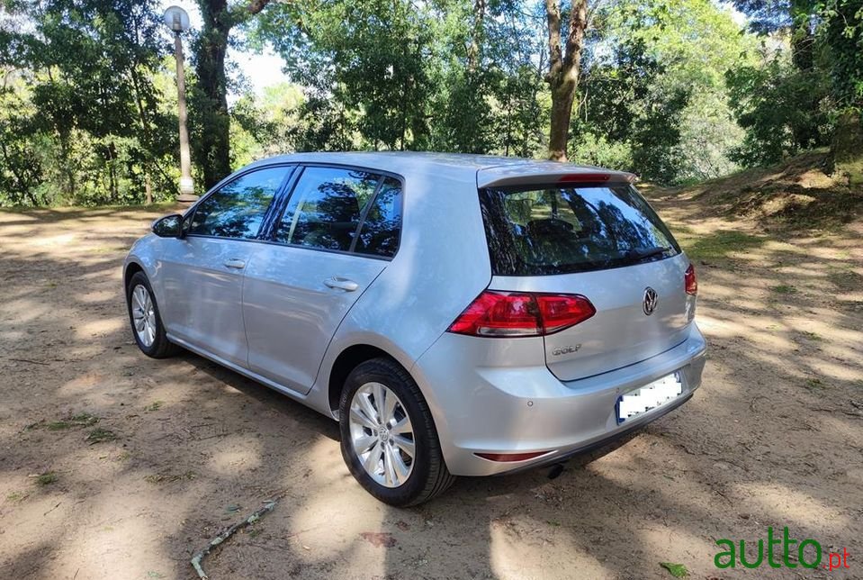 2013' Volkswagen Golf photo #5