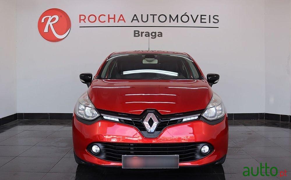 2015' Renault Clio photo #2