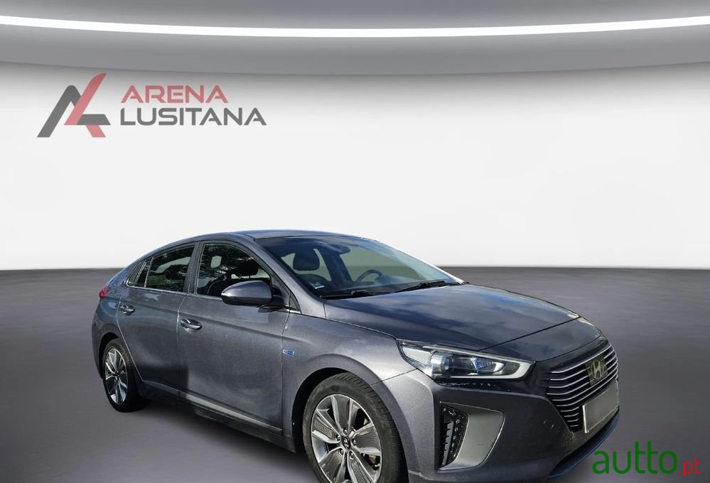2017' Hyundai Ioniq photo #4