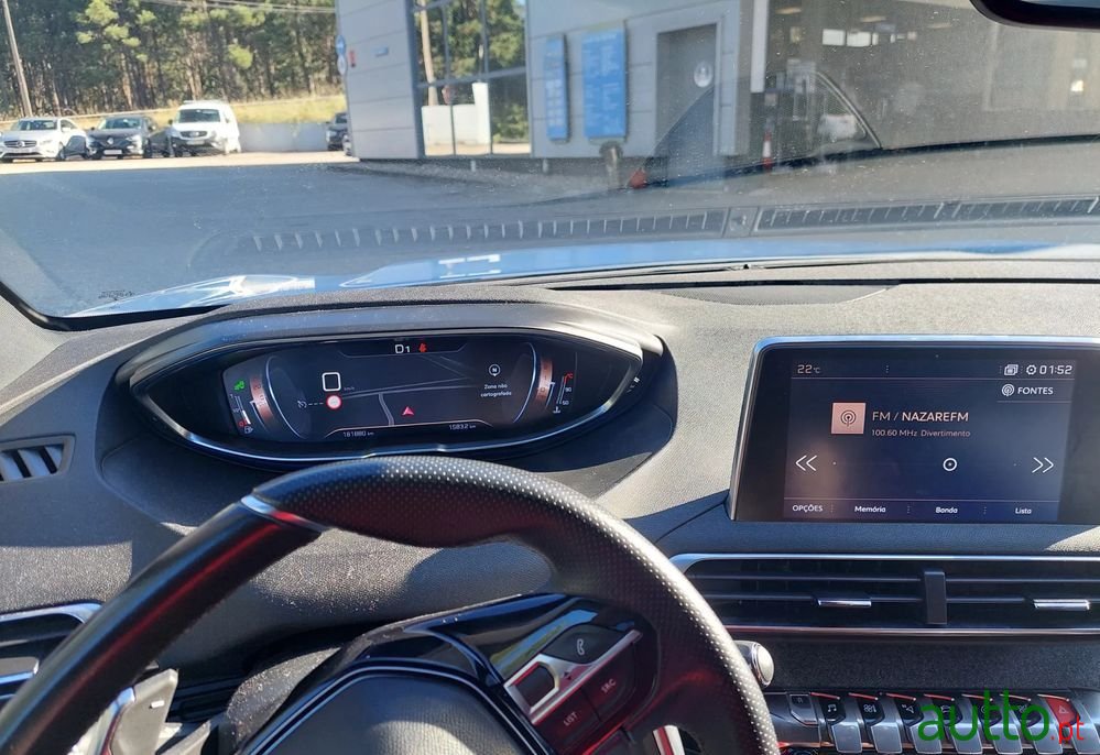 2018' Peugeot 5008 photo #1