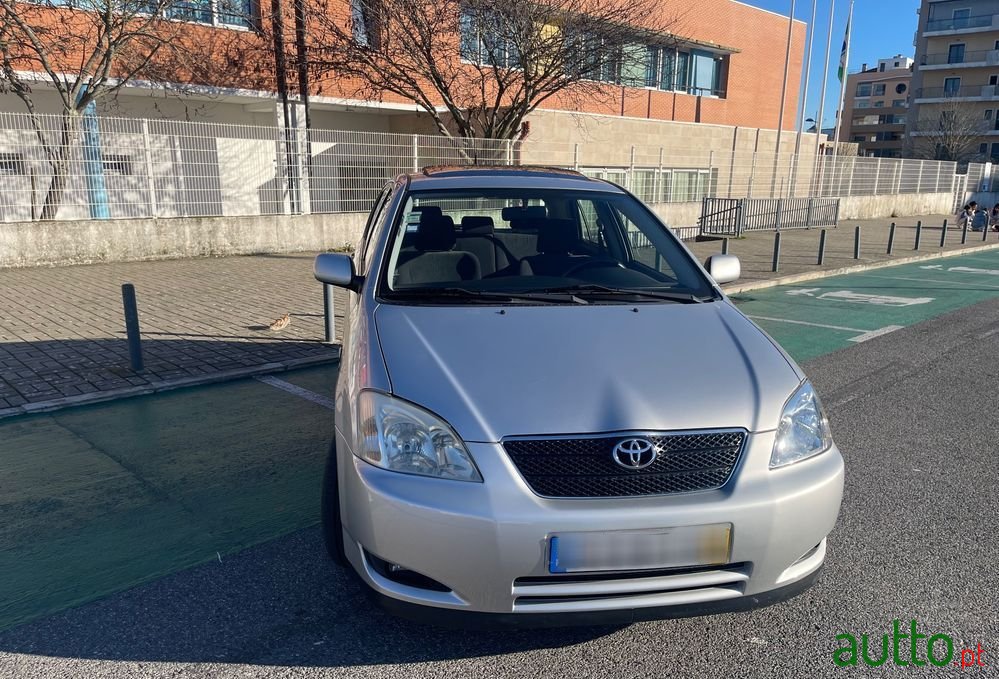 2002' Toyota Corolla photo #1