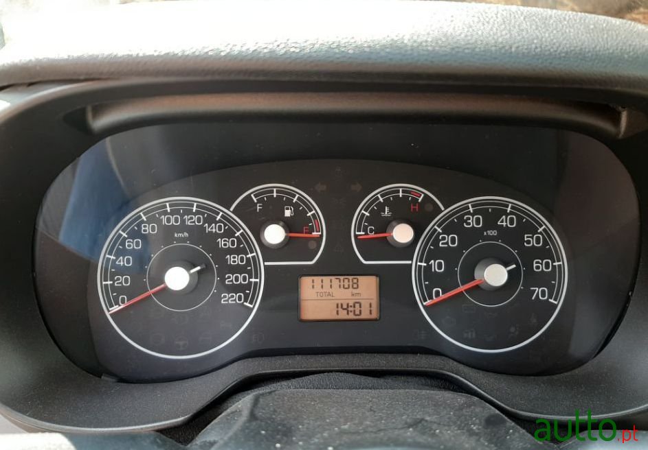 2008' Fiat Grande Punto photo #2