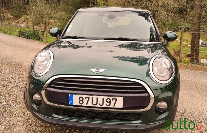 2015' MINI Cooper photo #2