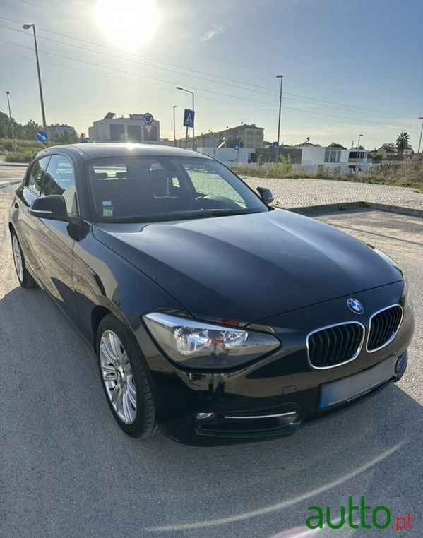 2013' BMW 114 D Line Sport photo #1