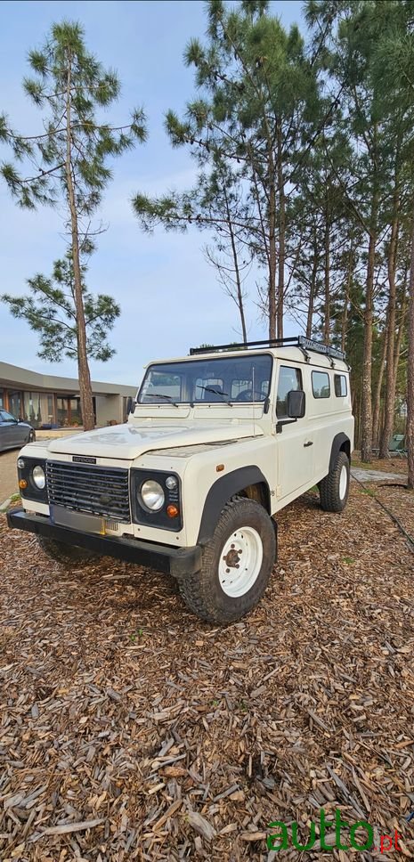 2001' Land Rover Defender photo #6