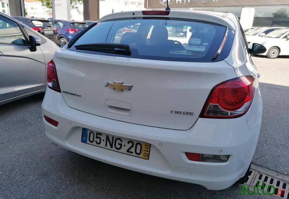 2012' Chevrolet Cruze 5P 1.6 photo #3