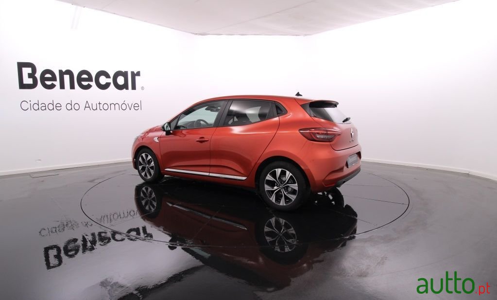 2021' Renault Clio photo #4