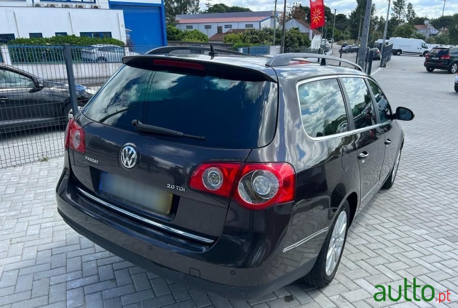 2006' Volkswagen Passat Variant photo #4