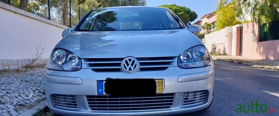 2003' Volkswagen Golf photo #5