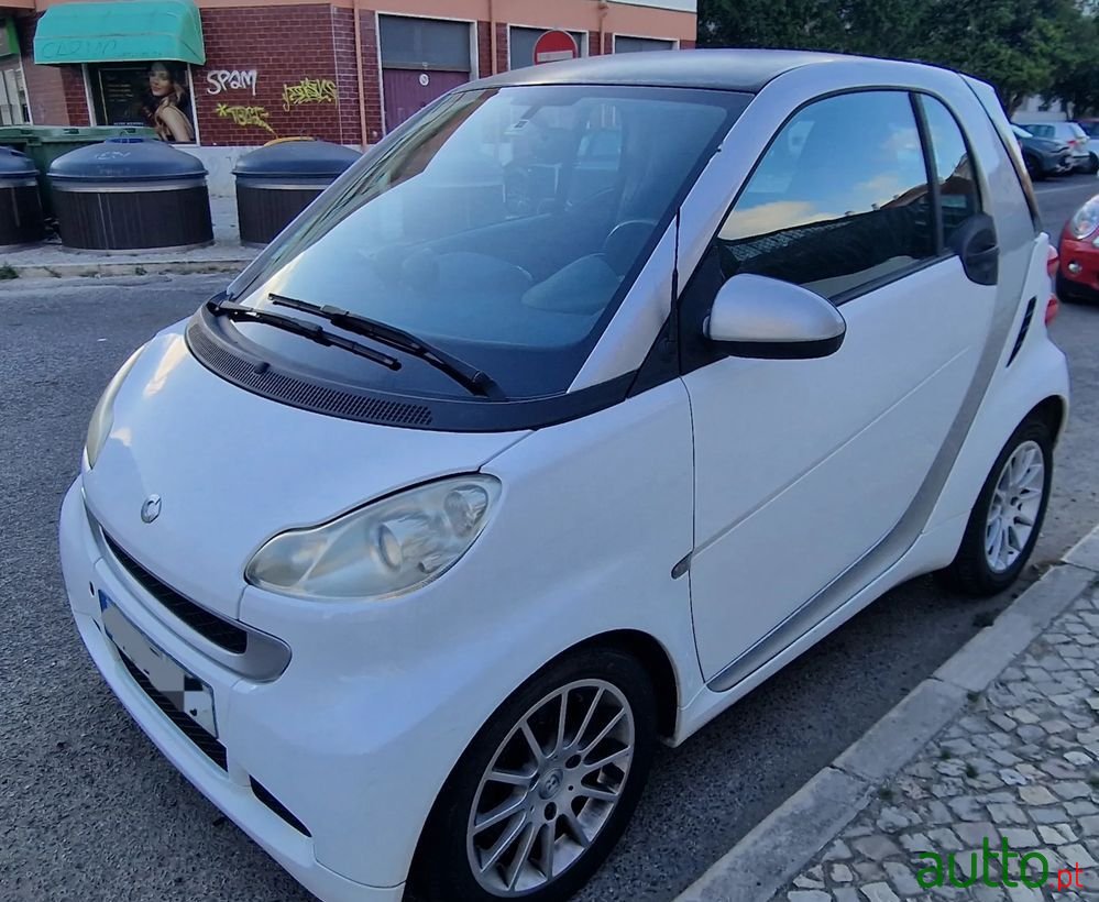 2011' Smart Fortwo photo #1