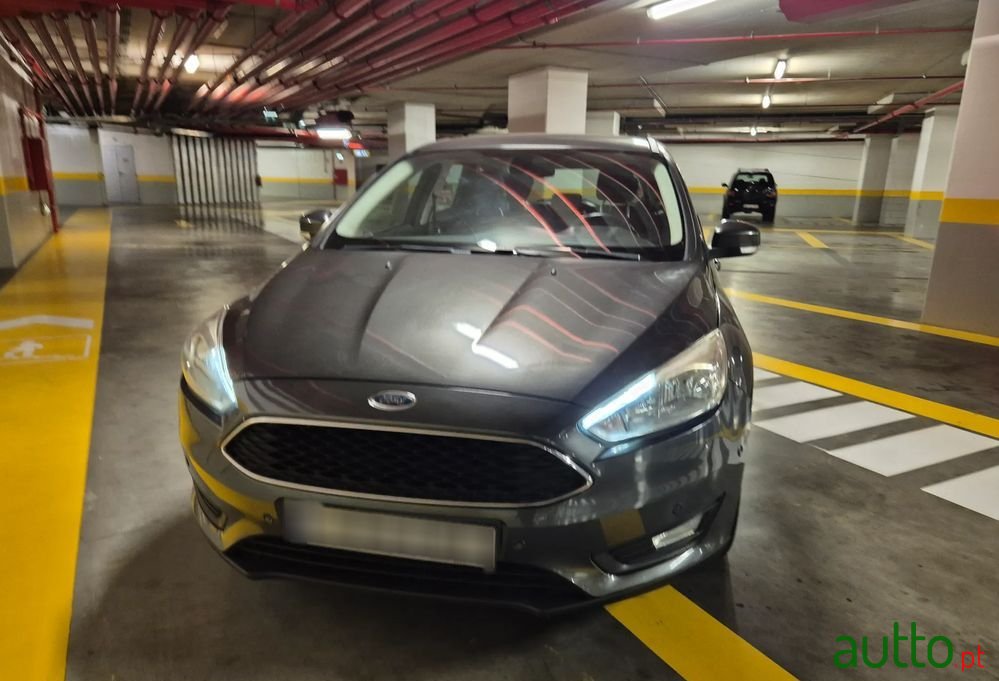 2017' Ford Focus Sw photo #2
