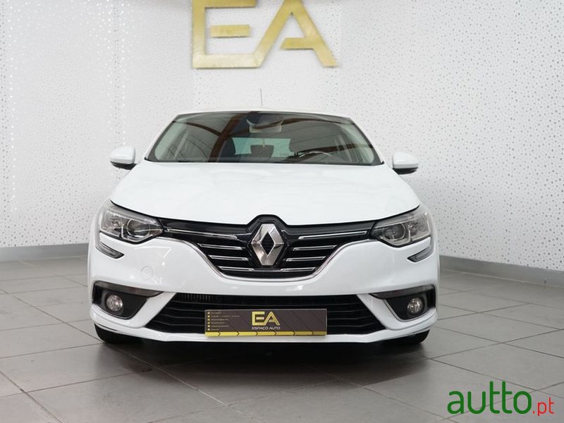2017' Renault Megane Energy Tce 130 Limited photo #2