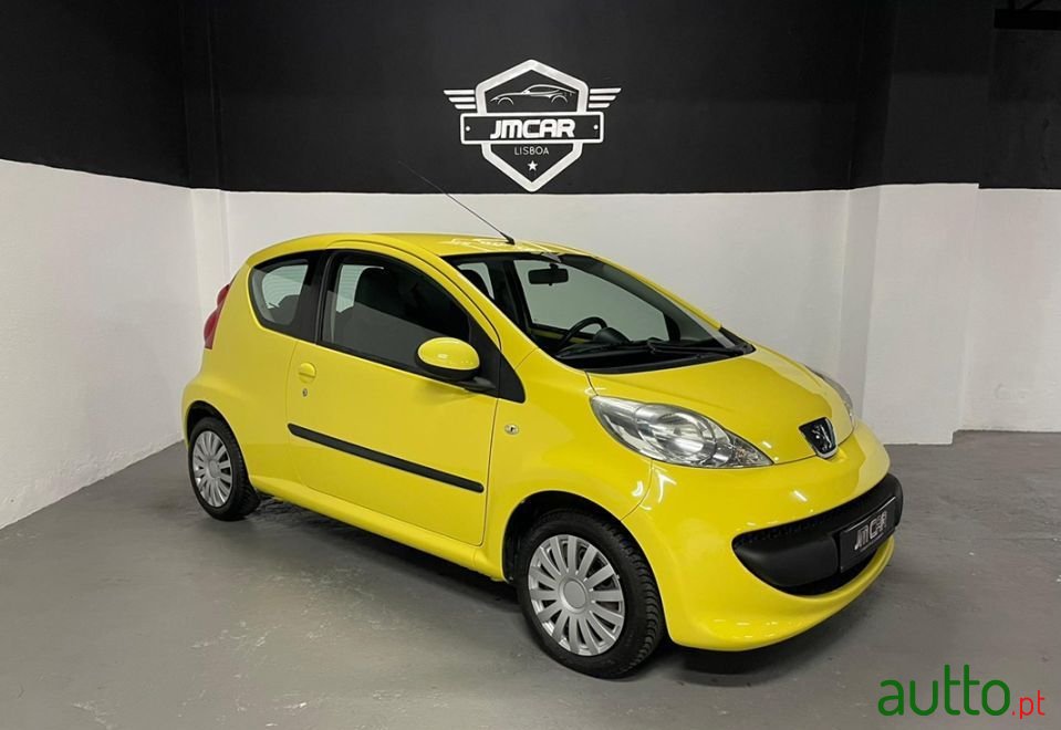 2006' Peugeot 107 photo #1