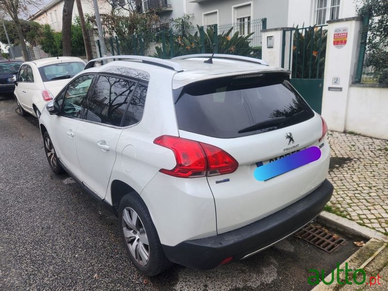 2015' Peugeot 2008 photo #5