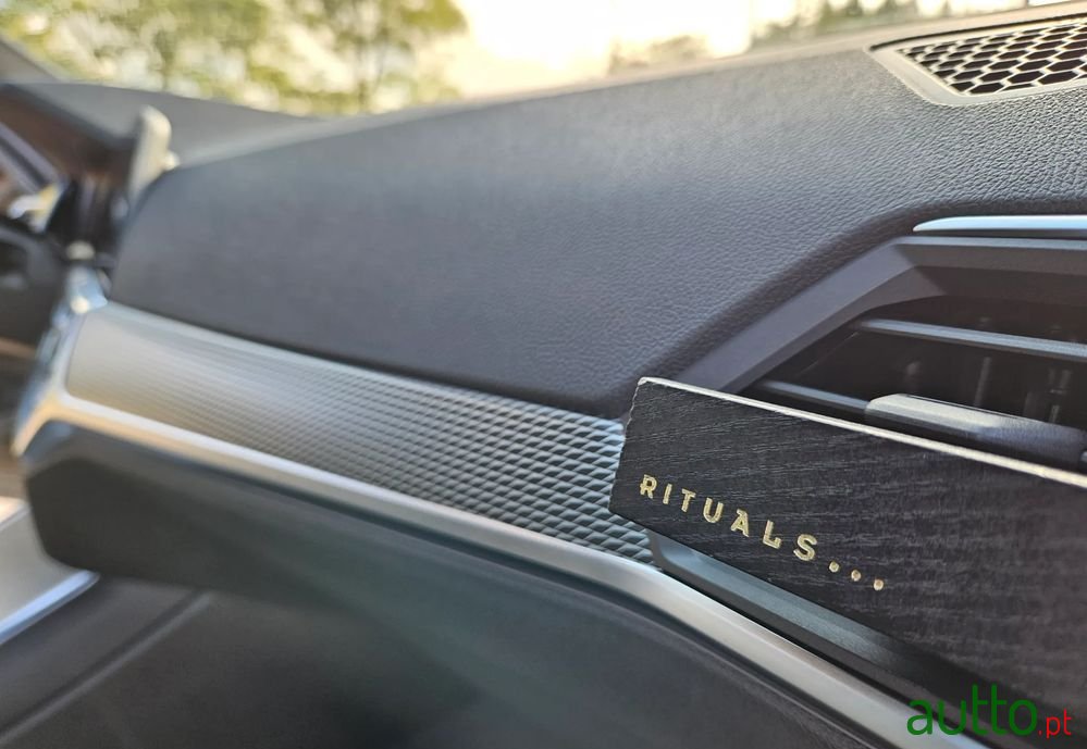 2021' BMW Série 3 D Touring photo #6