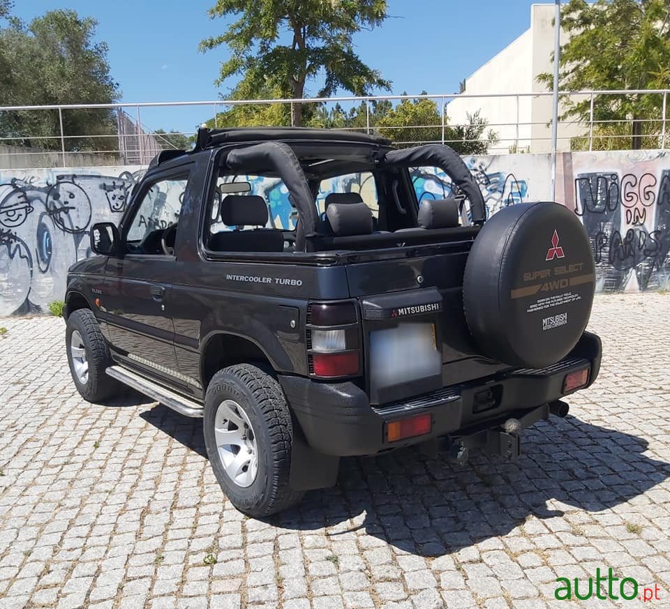 2012' Mitsubishi photo #2