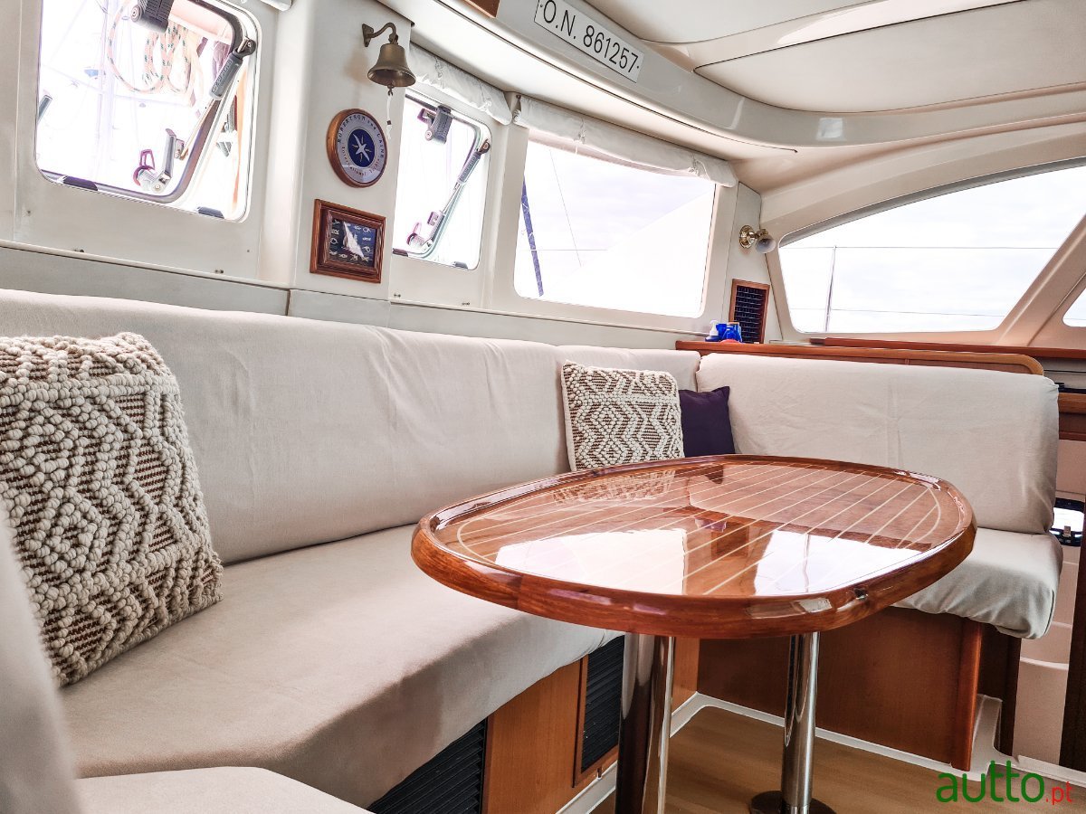 2010' Leopard 38 photo #5