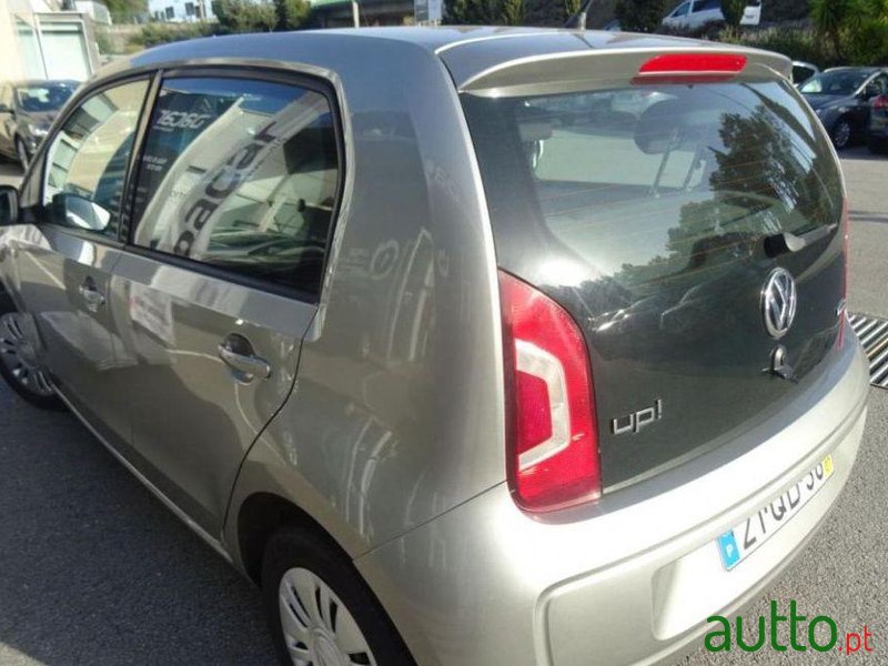 2015' Volkswagen Up photo #1