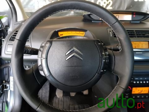 2006' Citroen C4 photo #1