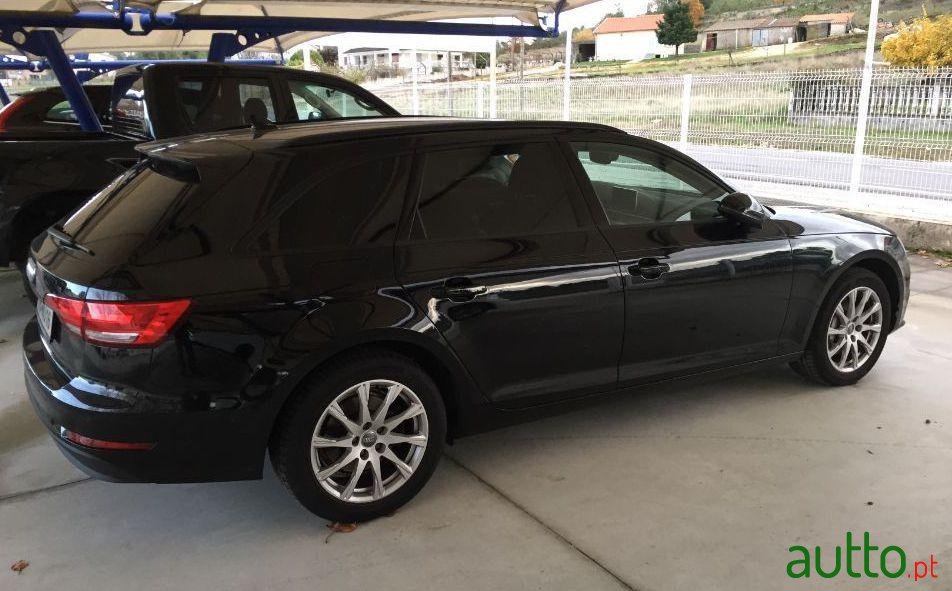 2016' Audi A4 Avant photo #1