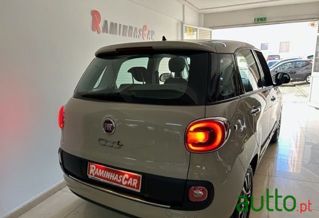 2016' Fiat 500L photo #4