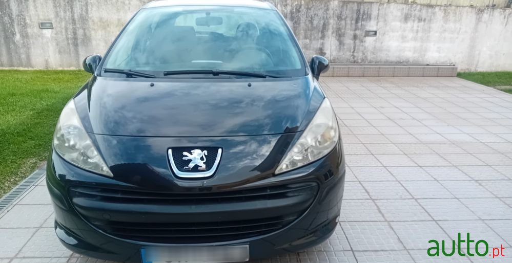 2008' Peugeot 207 1.4 16V Open photo #3