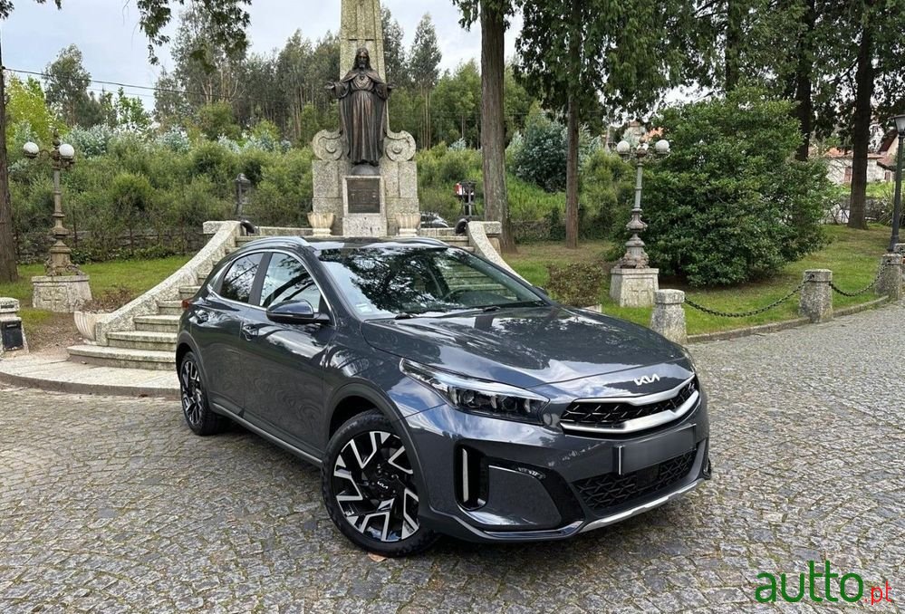 2022' Kia XCeed 1.0 T-Gdi Tech photo #3