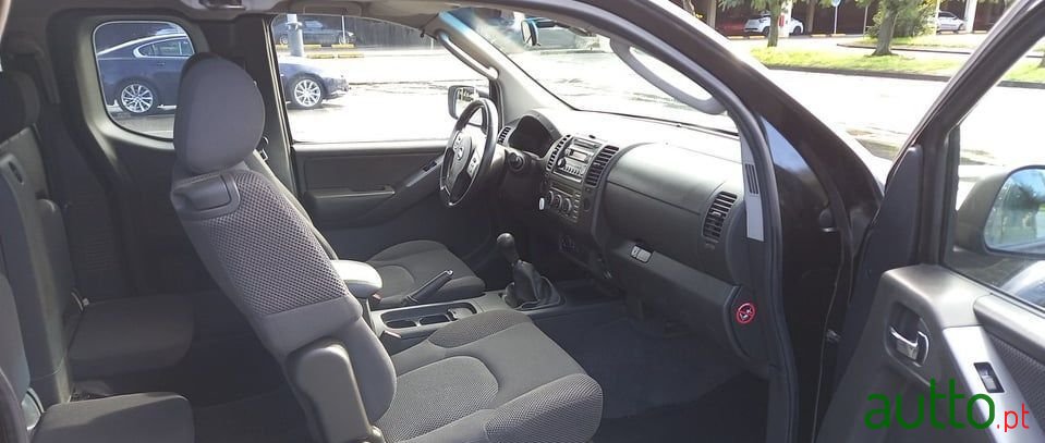2006' Nissan Navara photo #6