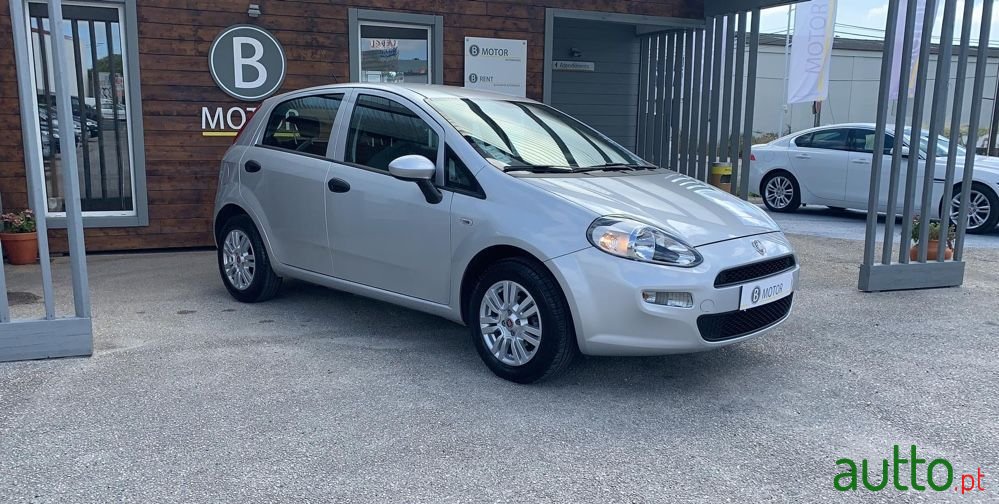 2017' Fiat Punto photo #1