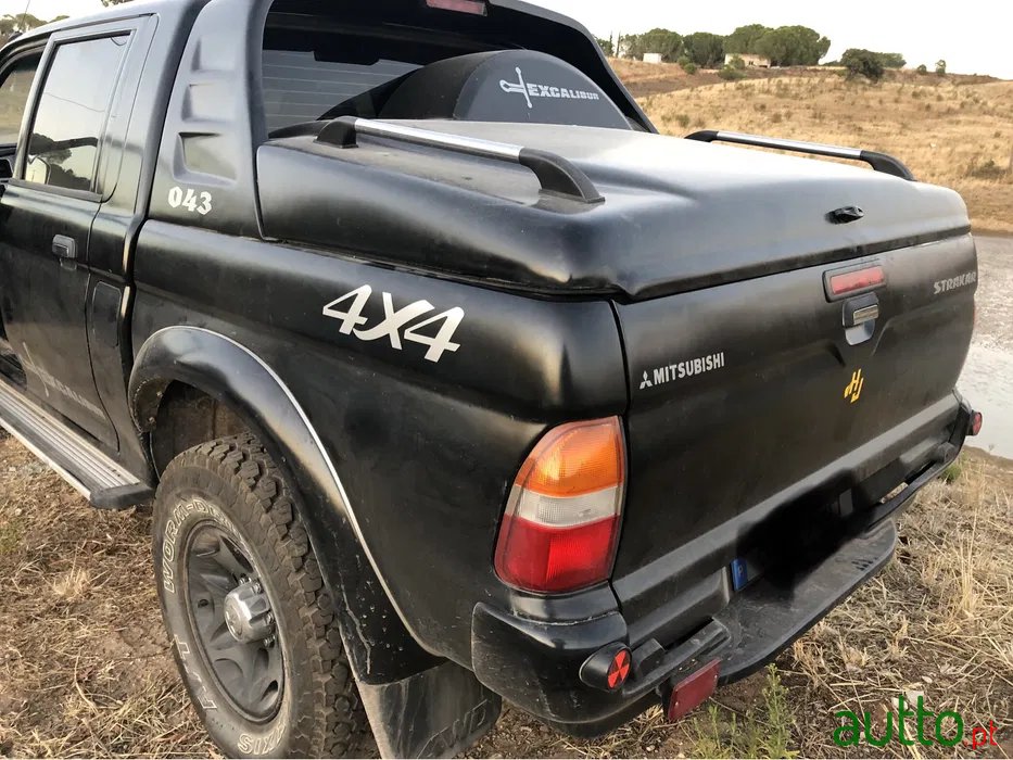 2000' Mitsubishi L200 photo #6