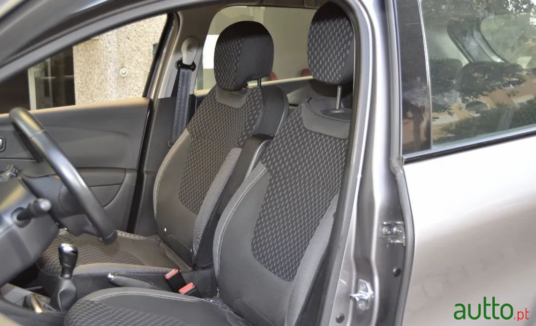 2017' Renault Captur photo #6