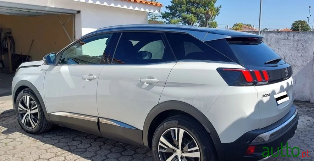 2018' Peugeot 3008 photo #3