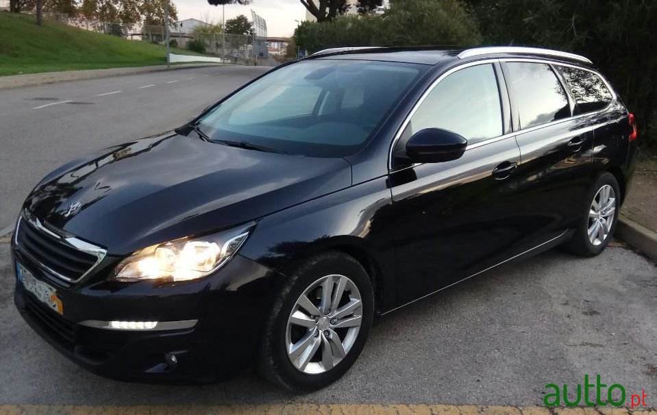 2015' Peugeot 308 Sw photo #3