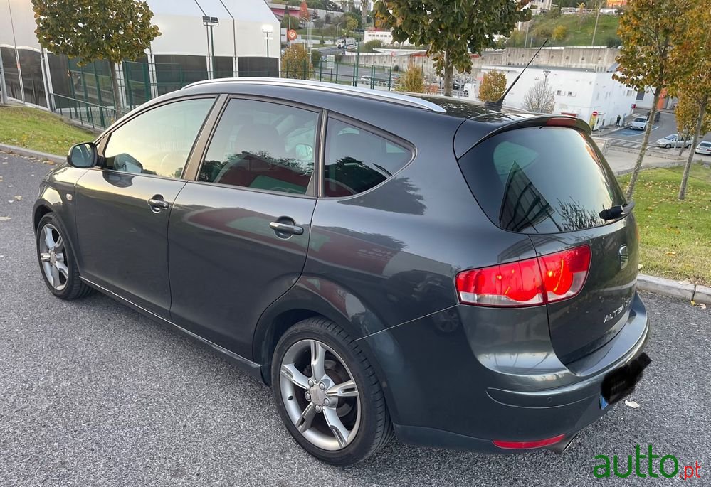 2010' SEAT Altea photo #4