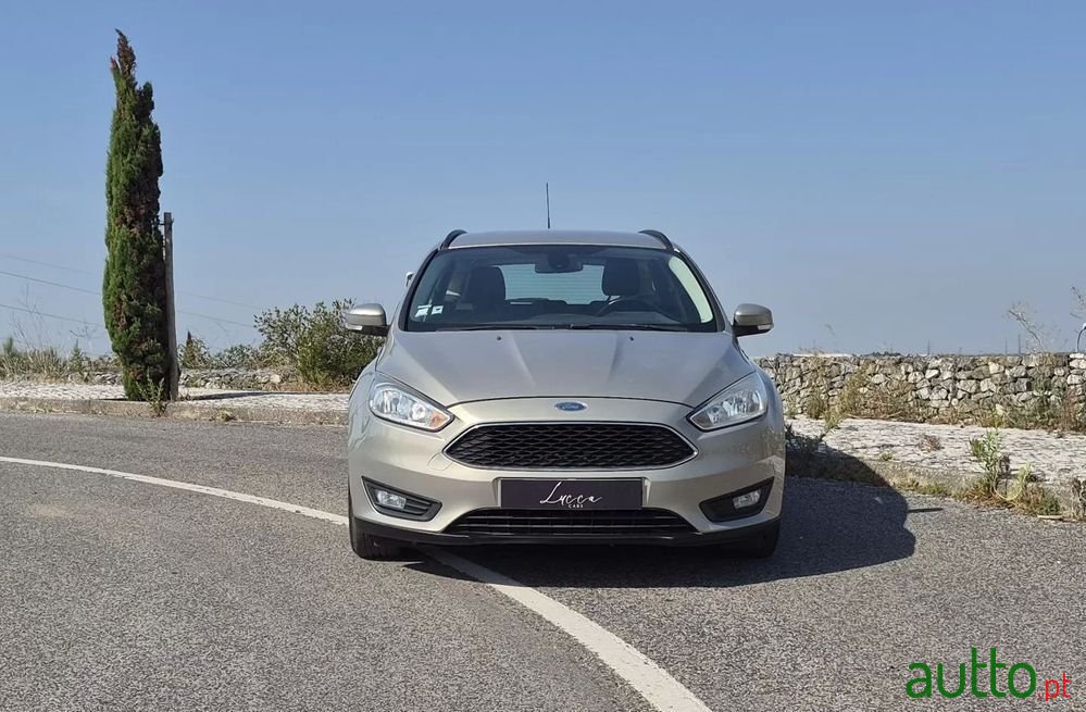 2016' Ford Focus Sw photo #2