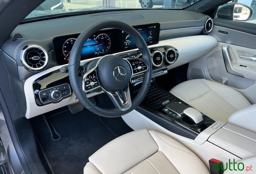2023' Mercedes-Benz Classe Cla photo #2