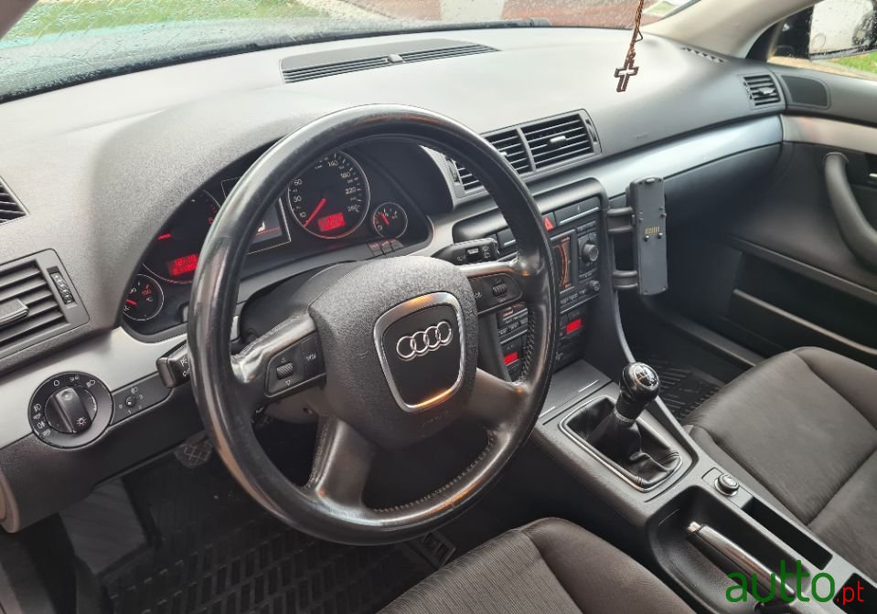 2006' Audi A4 Avant photo #5