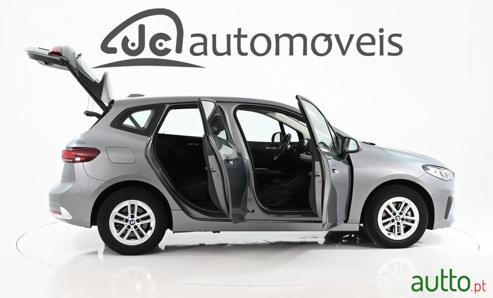 2022' BMW Série 2 D Advantage Auto photo #6