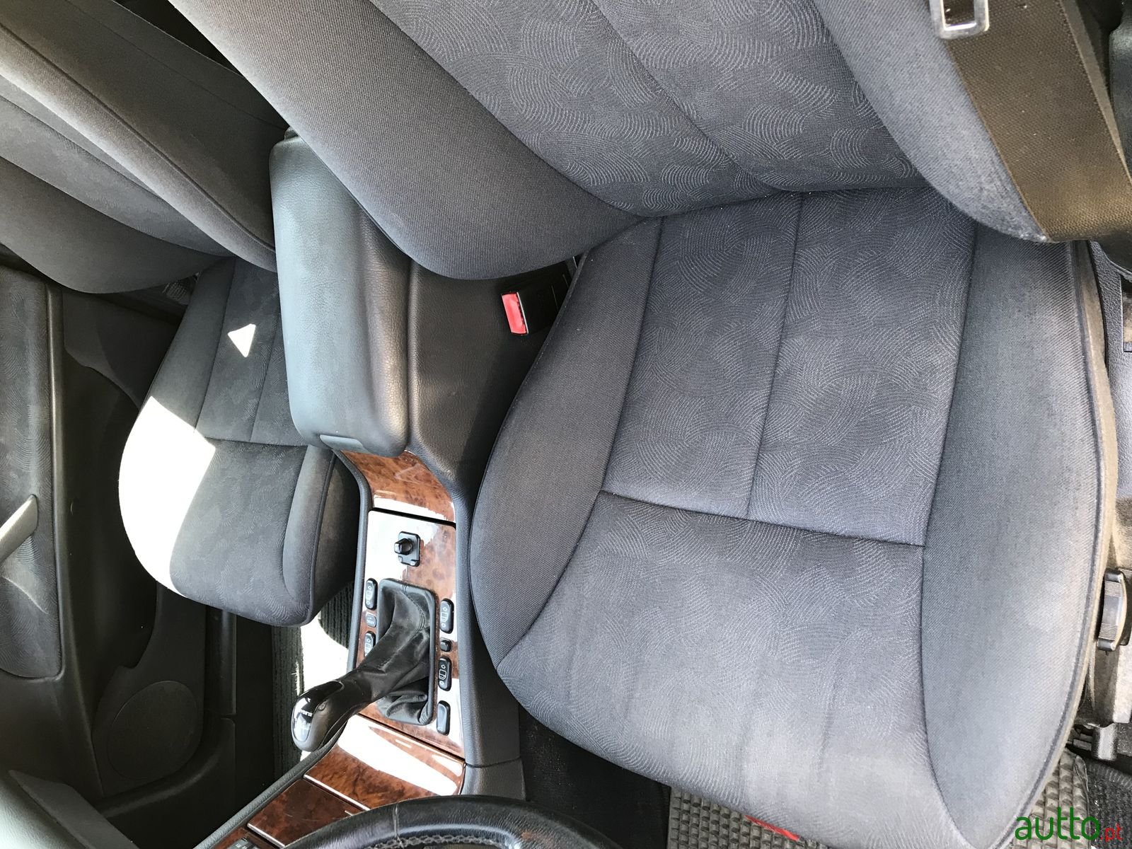 2001' Mercedes-Benz E-Class 220 CDI Break photo #3