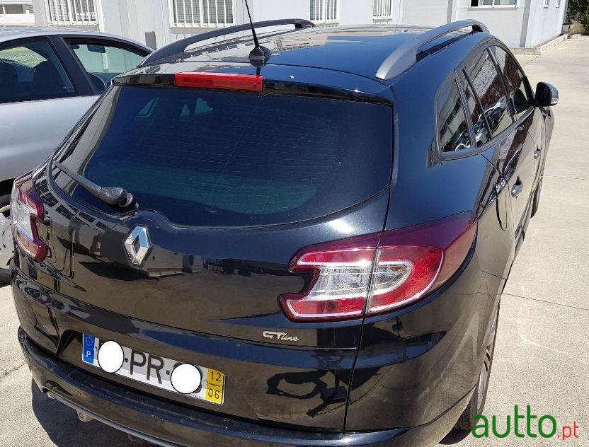 2012' Renault Megane Sport Tourer photo #4