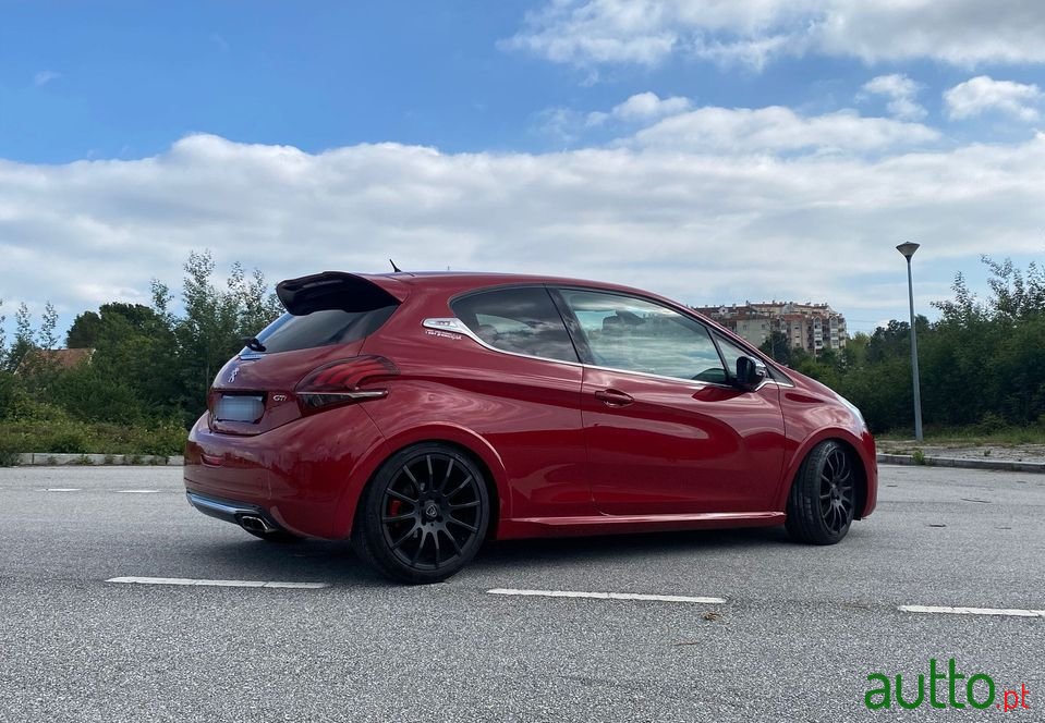 2016' Peugeot 208 photo #4