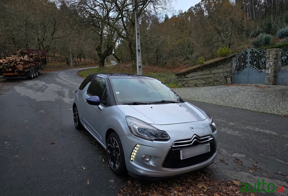 2013' Citroen DS3 photo #2