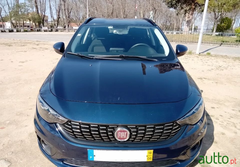 2018' Fiat Tipo Station Wagon photo #1