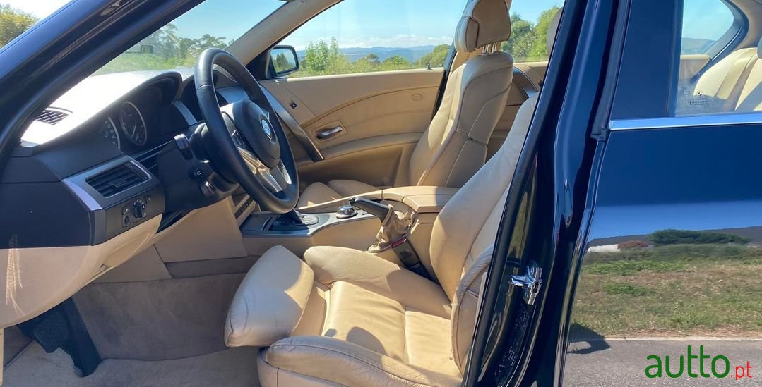 2003' BMW 530 photo #6