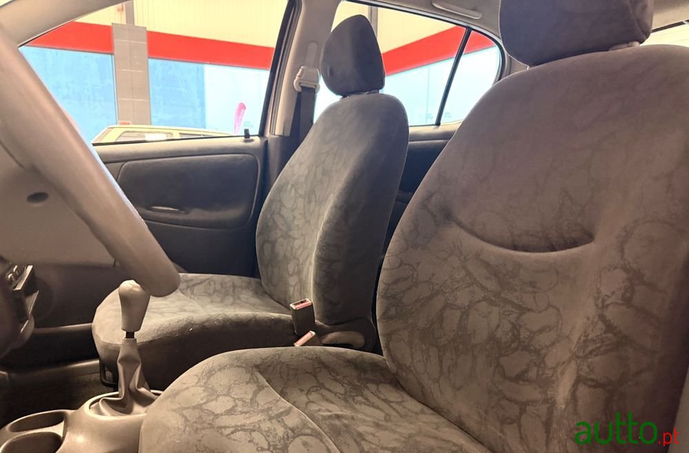 2003' Toyota Yaris 1.0 Sol Abs+Cd photo #6