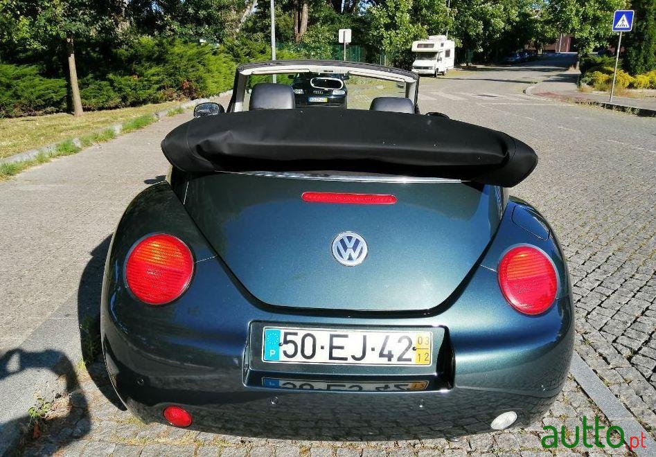 2003' Volkswagen New Beetle 1.6 photo #4